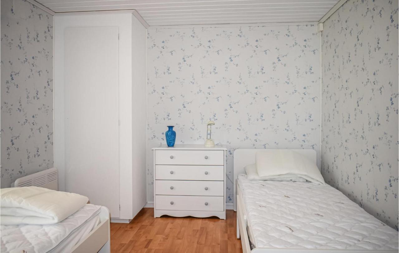 3 Bedroom Nice Home In Bolmsoe Екстериор снимка
